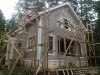 Строительство каркасного дома по проекту КД-043 в пос. Орехово, СНТ «Орехово-Северное» в комплектации «Под ключ». Строительство каркасного дома по проекту КД-043 в пос. Орехово, СНТ «Орехово-Северное» в комплектации «Под ключ».